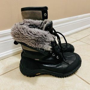 UGG Adirondack winter boots (size 6.5)